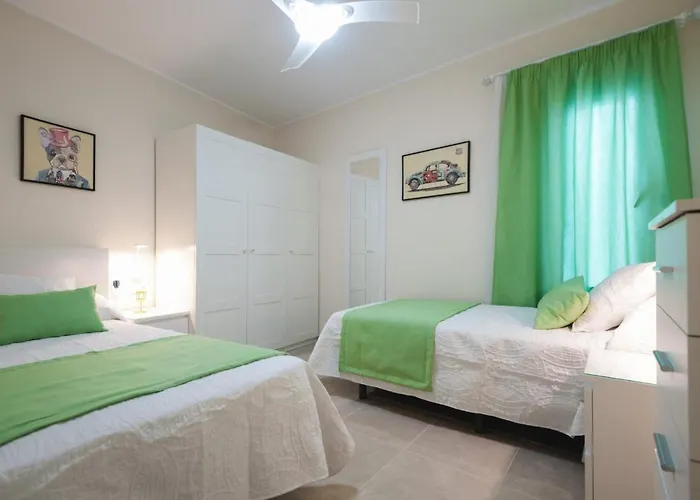 La Entallada Apartment *