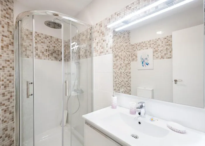 La Entallada Apartment *