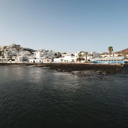 La Entallada * Las Playas