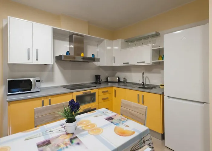 La Entallada * Las Playas